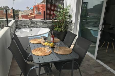 Harrys Atico Puerto De Mogan Apartment Exterior photo