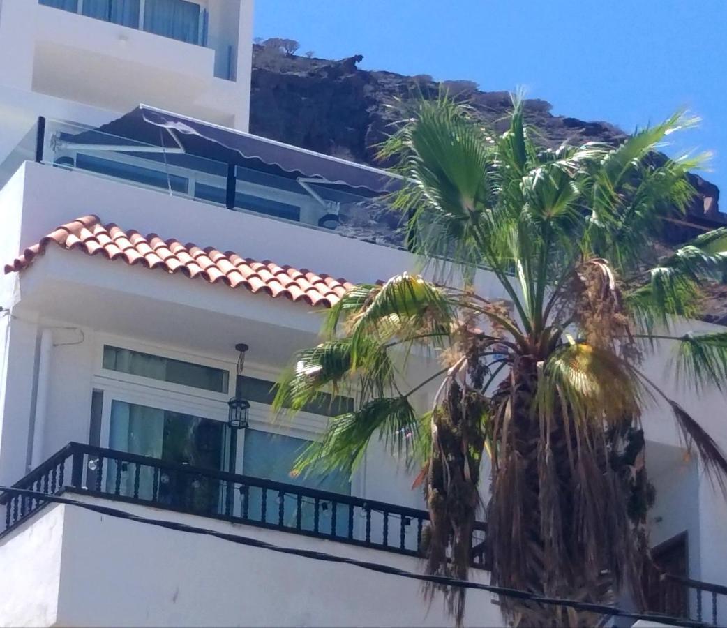 Harrys Atico Puerto De Mogan Apartment Exterior photo